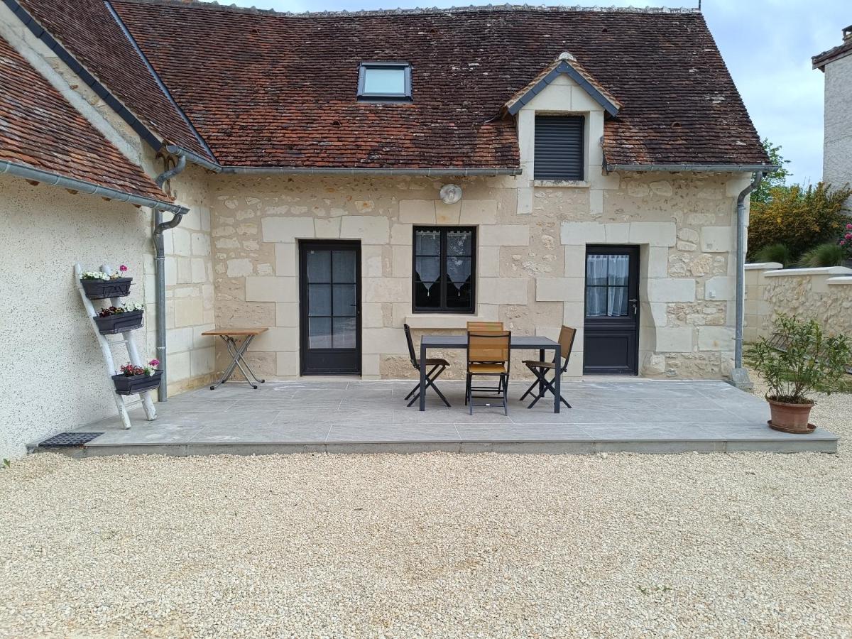 Gite De La Grand Maison Le Noyer Seigy Exterior photo